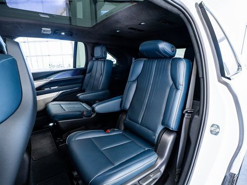 Used 2025 Cadillac Escalade IQ Luxury 2 image 63