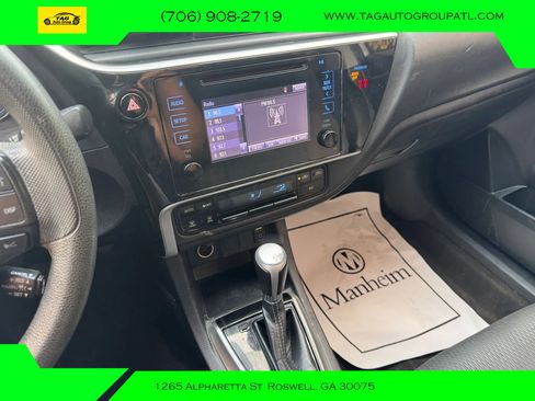 Used 2019 Toyota Corolla LE FWD image 13