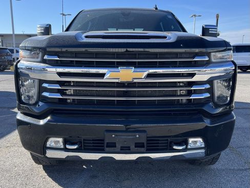 Used 2021 Chevrolet Silverado 2500 High Country w/ Z71 Off-Road Package image 2