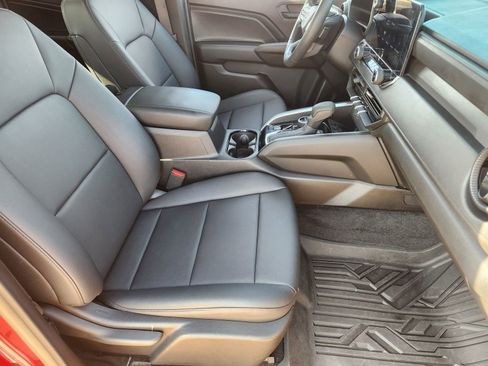 Used 2024 Chevrolet Colorado Trail Boss w/ Advanced Trailering Package image 18