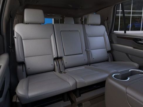 New 2026 Chevrolet Tahoe Z71 w/ Sun And Tow Package AWD/4WD image 38