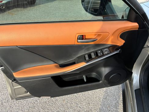 Used 2023 Lexus IS 300 w/ Comfort Package image 19