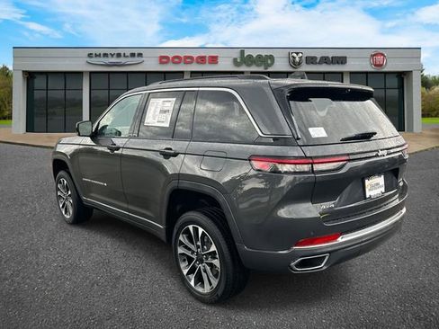 New 2025 Jeep Grand Cherokee Overland w/ Adv Protech Group III AWD/4WD image 32