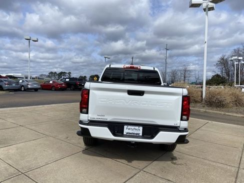 Used 2023 Chevrolet Colorado LT w/ LT Convenience Package image 9