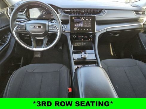 Used 2023 Jeep Grand Cherokee L Laredo image 6