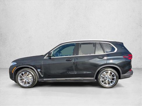 Used 2026 BMW X5 xDrive50e w/ Premium Package AWD/4WD image 8