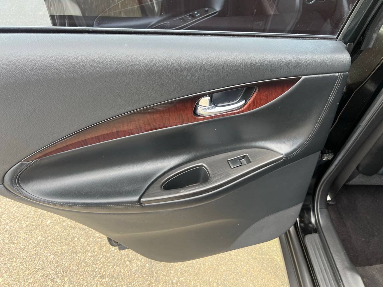 Used 2016 INFINITI QX50 AWD w/ Technology Package image 17