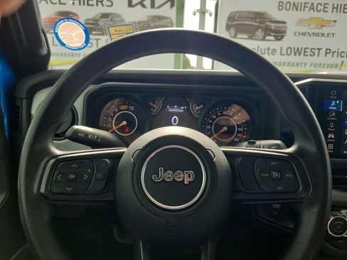 Used 2024 Jeep Wrangler Sport AWD/4WD image 16