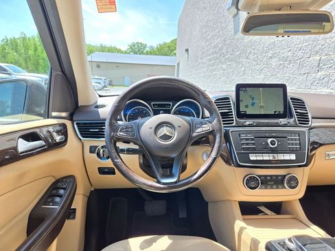 Used 2018 Mercedes-Benz GLE 350 4MATIC image 36