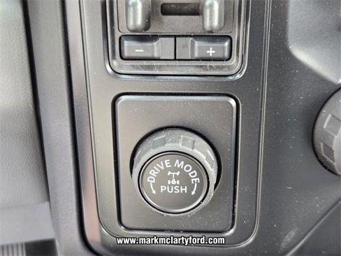 New 2026 Ford F250 XL w/ XL Chrome Package image 20