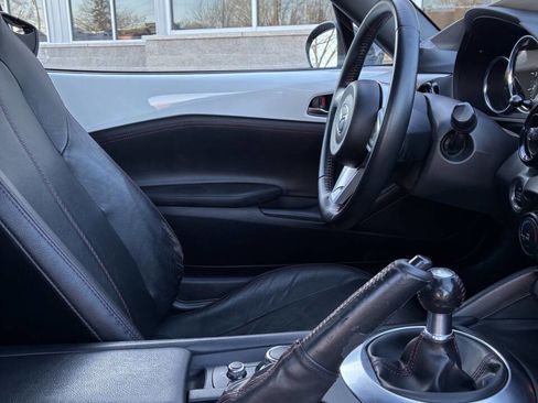 Used 2019 MAZDA MX-5 Miata Club w/ Brembo/BBS Package image 30