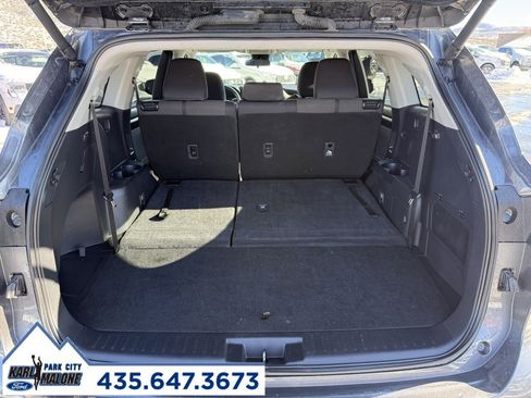 Used 2024 Toyota Highlander LE image 15