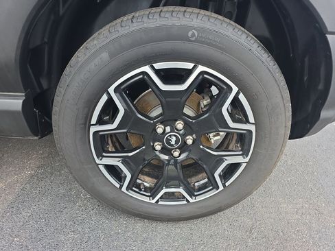 Certified 2025 Ford Bronco Sport Outer Banks w/ Outer Banks Tech Package+ image 15