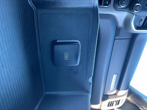 Used 2023 RAM 2500 Big Horn w/ Level 1 Equipment Group image 17