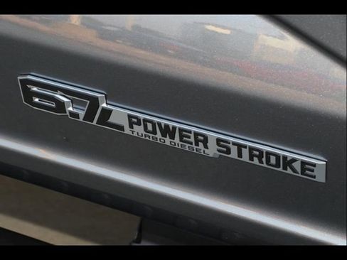 New 2025 Ford F250 Lariat w/ Lariat Ultimate Package image 9