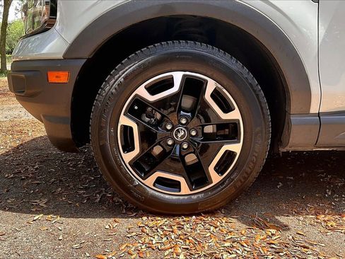 Used 2021 Ford Bronco Sport Outer Banks AWD/4WD image 33