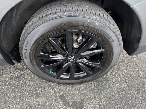 Used 2025 Acura RDX SH-AWD image 10