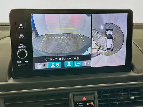 Certified 2025 Honda Pilot Black Edition image 13