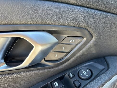 Used 2020 BMW 330i Sedan w/ Convenience Package image 23