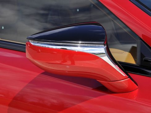 Used 2018 Lexus LC 500 Coupe w/ Performance Package image 10