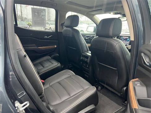 Used 2019 GMC Acadia Denali image 17