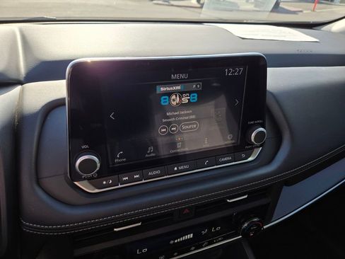 Certified 2024 Nissan Rogue SV image 25