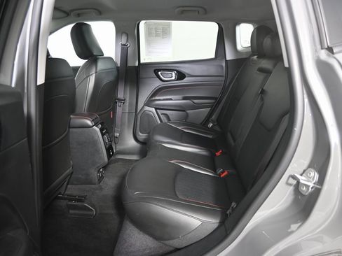 Used 2022 Jeep Compass Trailhawk w/ Trailhawk Convenience Group image 17