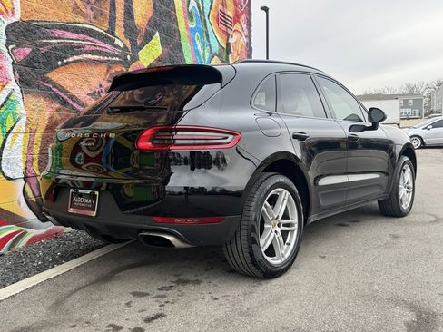 Used 2017 Porsche Macan w/ Driver Memory Package image 3