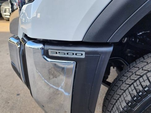 New 2026 GMC Sierra 3500 Pro image 11