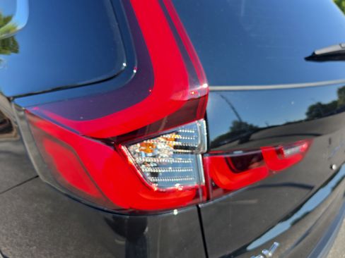 Used 2025 Honda CR-V EX-L image 34
