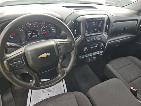 Used 2020 Chevrolet Silverado 1500 Custom w/ Custom Value Package image 14