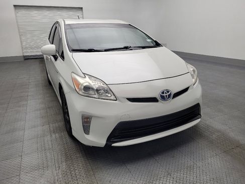 Used 2015 Toyota Prius Four image 14
