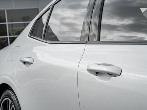 Used 2023 Volvo S60 B5 Plus w/ Climate Package image 15