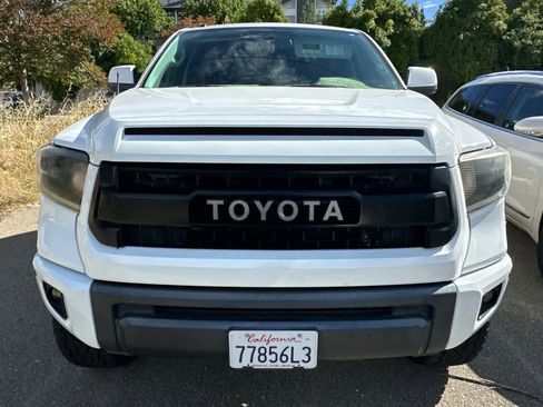 Used 2017 Toyota Tundra Limited w/ Limited Premium Package image 6