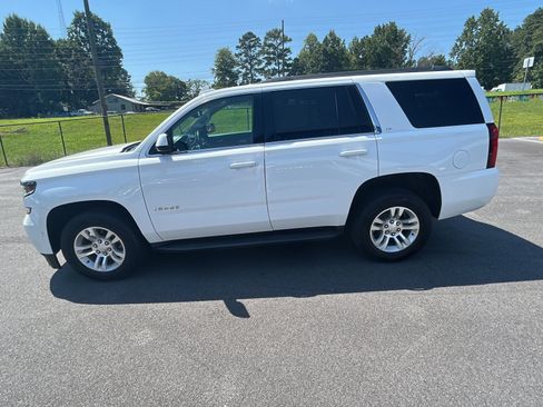 Used 2016 Chevrolet Tahoe LT RWD image 2