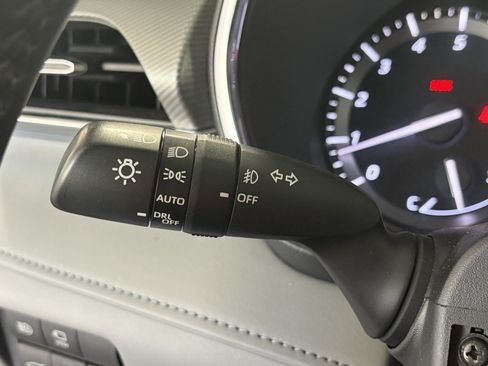 Used 2021 Toyota Highlander Platinum AWD/4WD image 28