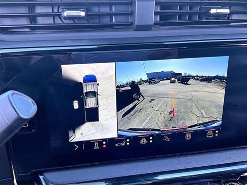 Used 2025 GMC Sierra 3500 AT4 w/ AT4 Premium Plus Package image 15