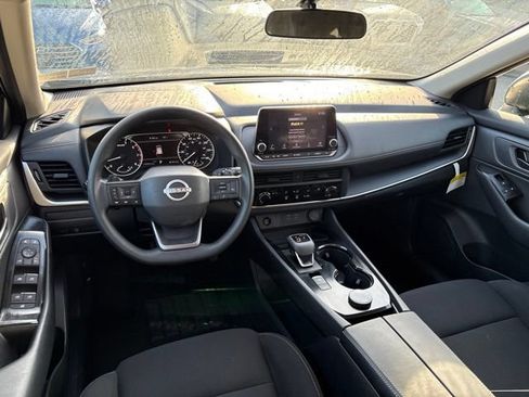 Certified 2025 Nissan Rogue S AWD/4WD image 11