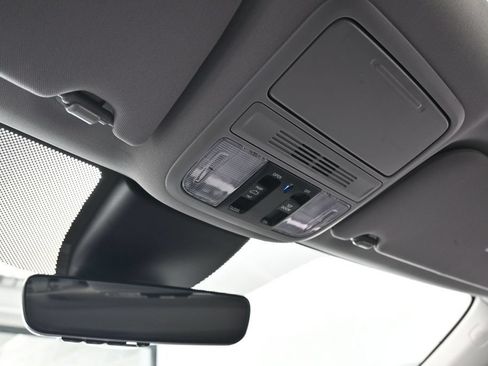 Used 2024 Honda Odyssey EX-L image 24