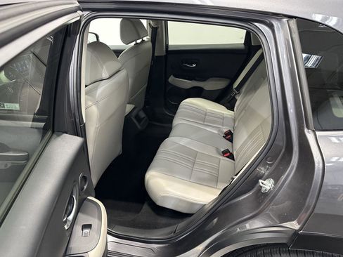 Certified 2024 Honda HR-V EX-L image 28