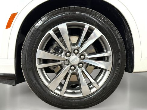 Used 2021 Cadillac XT6 Premium Luxury image 12