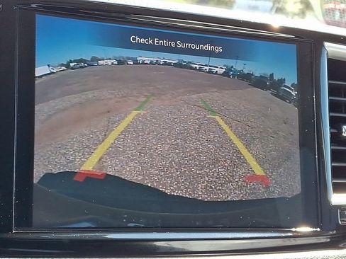 Used 2024 Chrysler Pacifica Touring-L FWD image 25