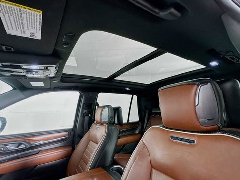 Used 2023 GMC Yukon Denali Ultimate image 13