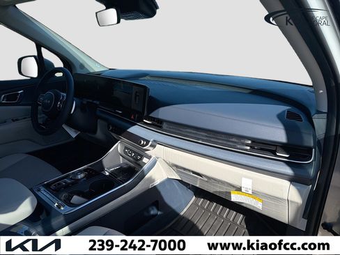 New 2026 Kia Carnival SX image 12