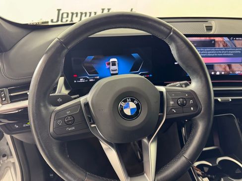 Used 2025 BMW X1 xDrive28i image 21