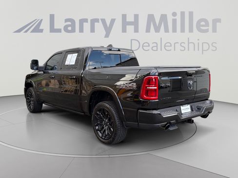 Used 2025 RAM 1500 Limited AWD/4WD image 3