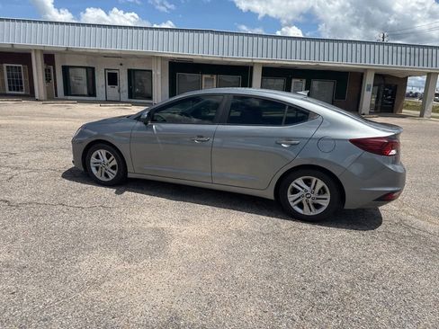 Used 2019 Hyundai Elantra SEL FWD image 11