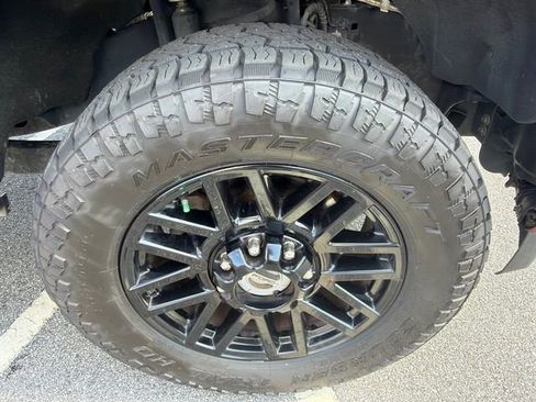 Used 2019 Ford F250 Lariat w/ Lariat Ultimate Package image 12