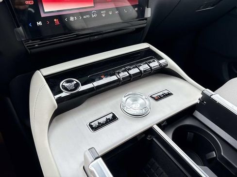 New 2026 Lincoln Navigator L Premier image 28