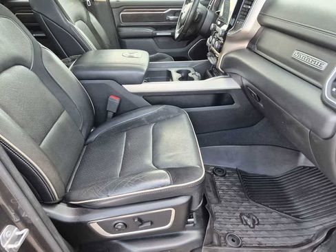 Used 2019 RAM 1500 Laramie AWD/4WD image 29
